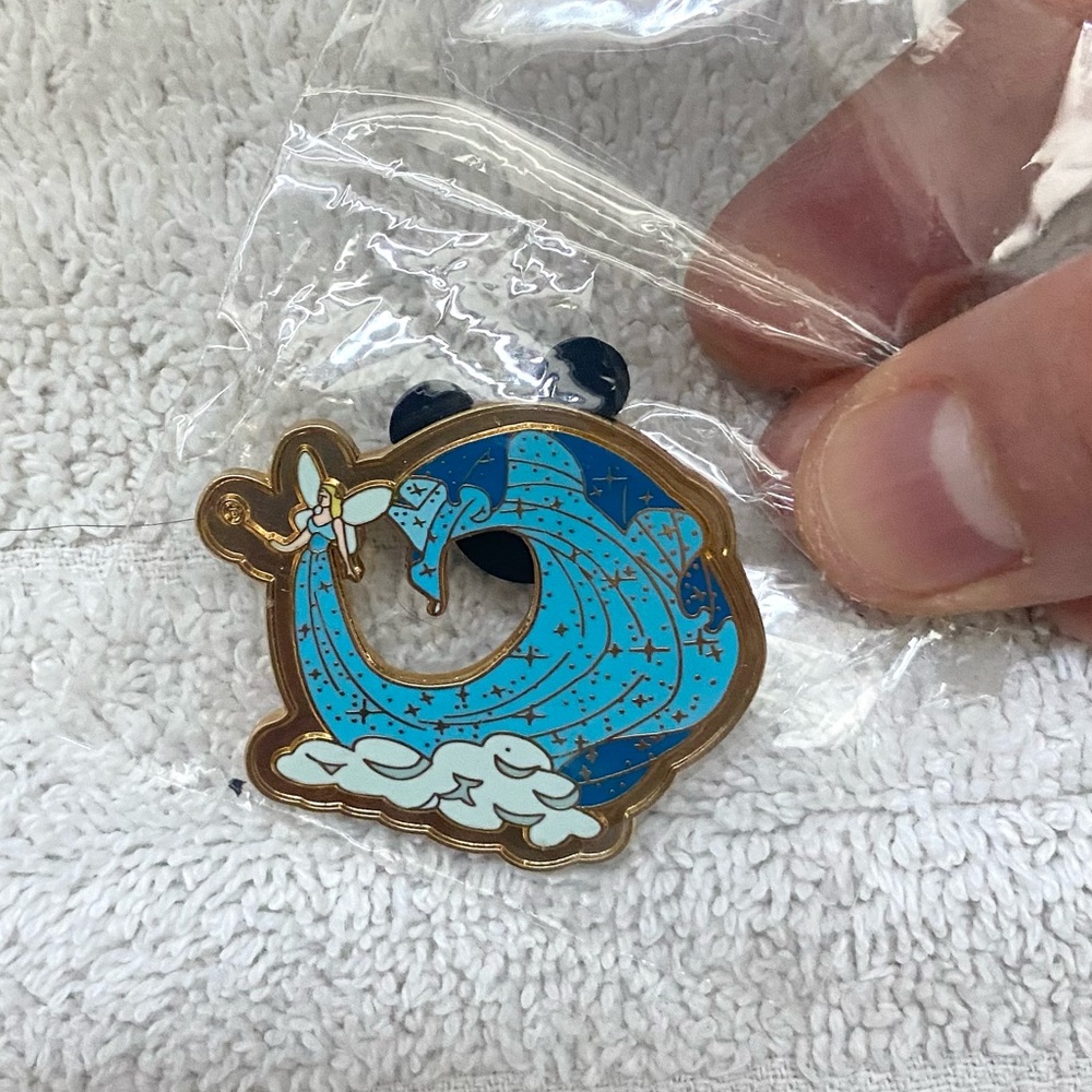 Pinocchio Blue Fairy 45th Anniversay Parade Of Stars Disney Float Enamel Pin